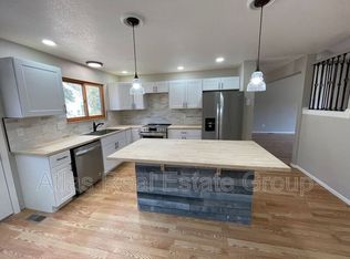 3325 Honeyburyl Dr, Colorado Springs, CO 80918