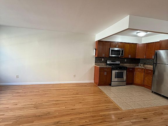 2nd image of 770 E 178th St #2