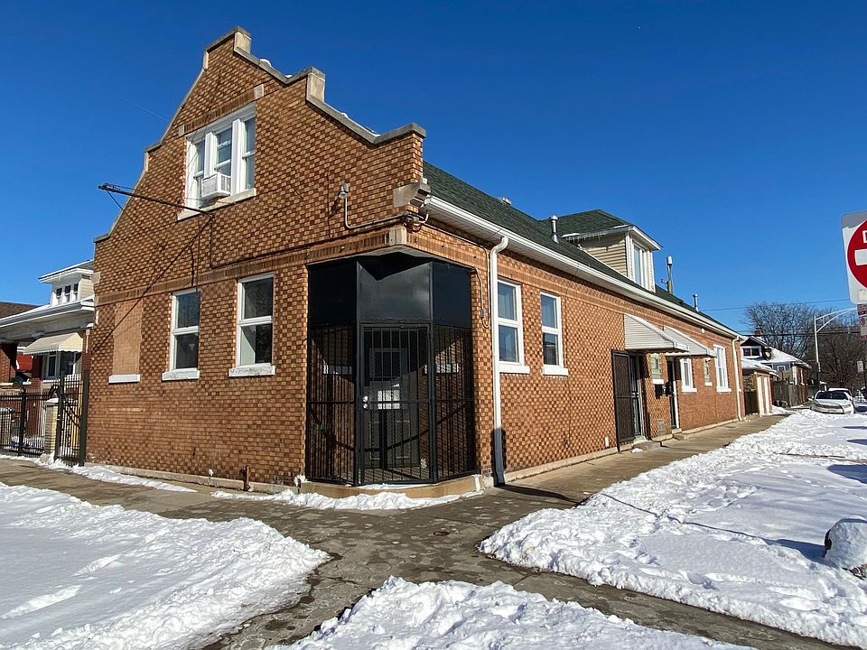 1st image of 5159 S Rockwell St #1