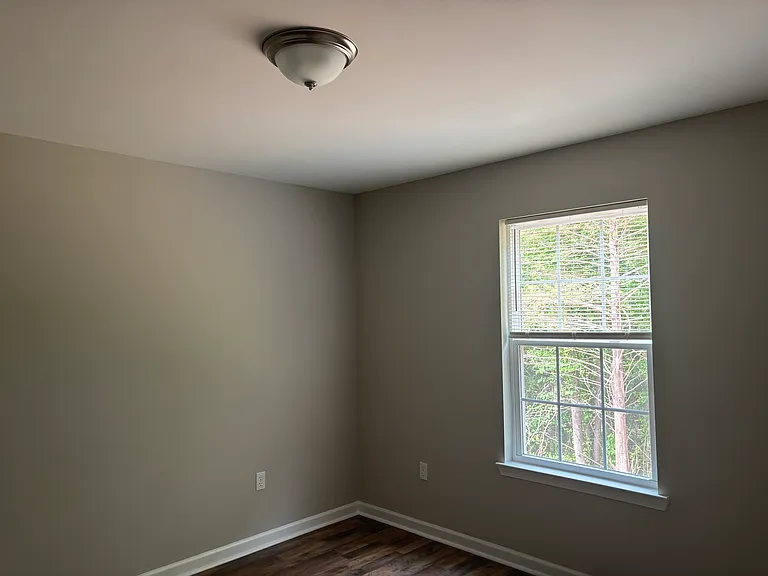 N A St — Photo 13