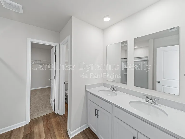 204 Calvin Creek Dr — Photo 26