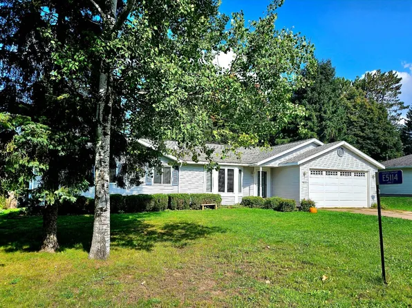 E5114 John St, Ironwood, MI 49938
