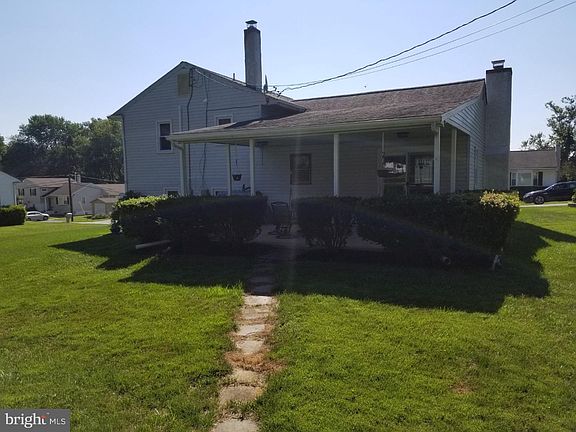 5th image of 939 Cedarwood Ave