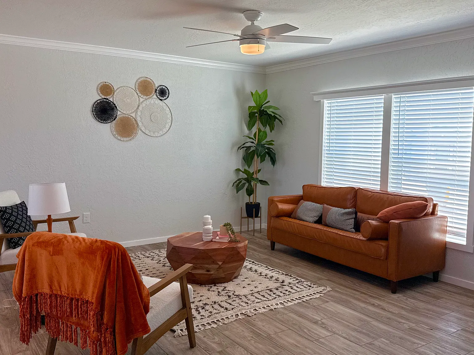 3 bed, 1568 sqft, $1,699 — Photo 3