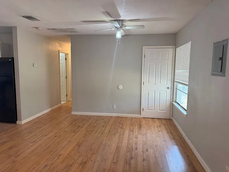 5810 Timberrock Dr — Photo 6