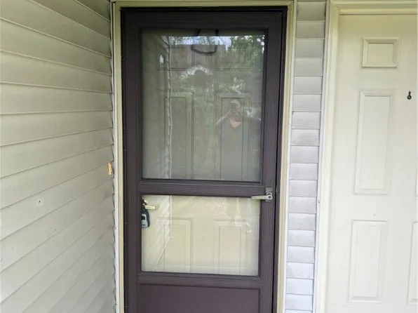 7181 Village Dr, Mentor, OH 44060