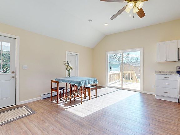 5th image of 102 Missisquoi Street
