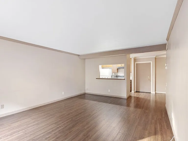 5460 White Oak Ave #F101 — Photo 6