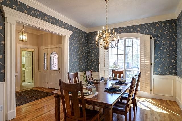 2nd image of 8415 Wildewood Cir