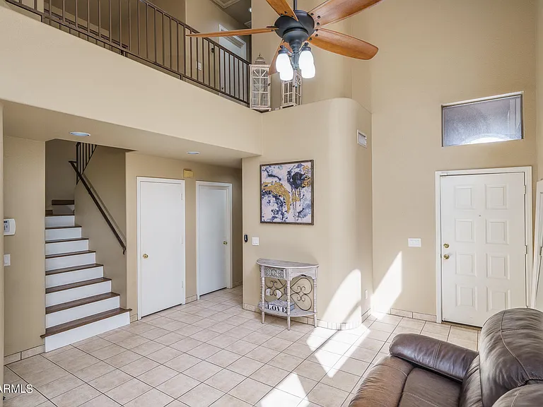 1315 W Escuda Rd — Photo 3