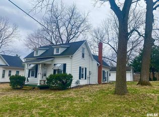 222 W Washington St, Petersburg, IL 62675