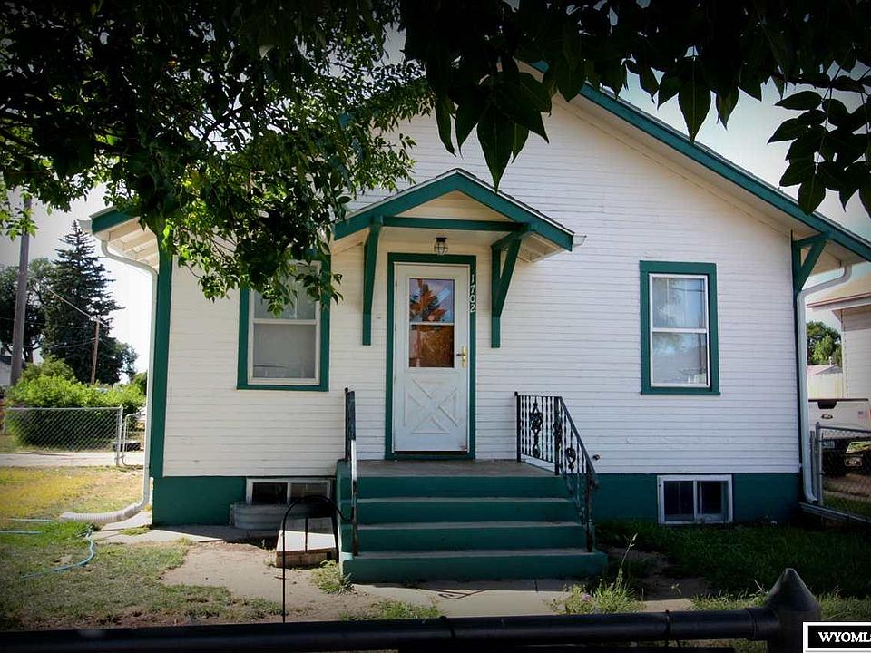1st image of 1702 W C St