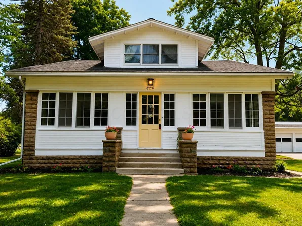 820 W Perry St, Bucyrus, OH 44820
