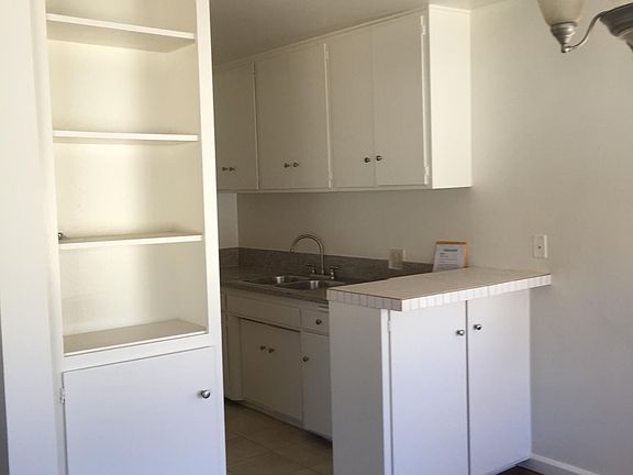3rd image of 6664 Wilkinson Ave