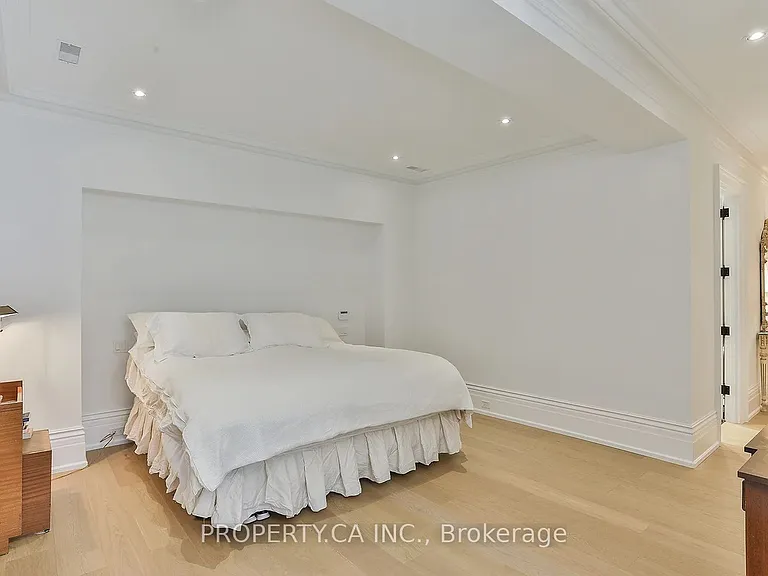 38 Beaconsfield Ave #MAIN HOUSE — Photo 18