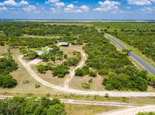 1724 County Road 424, Hondo, TX 78861
