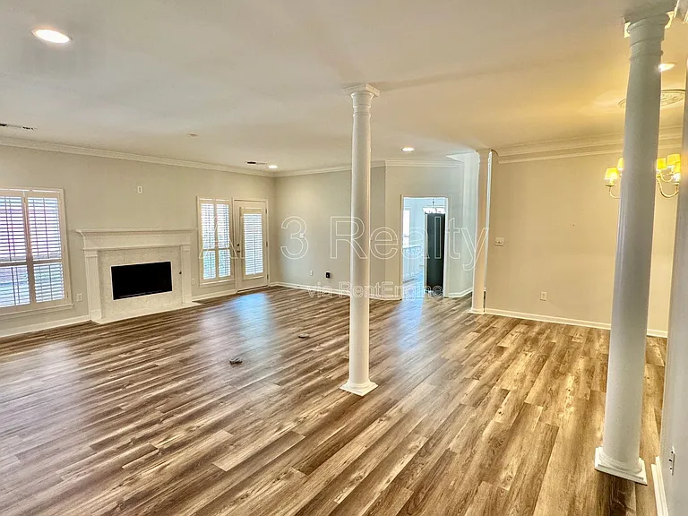 113 River Chase Ct — Photo 9