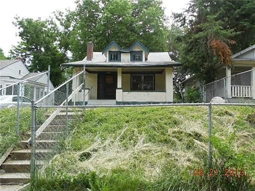 1st image of 6025 S Benton Ave