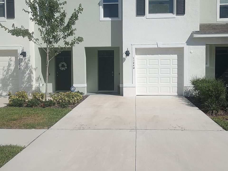 1st image of 11440 Crescent Deer Dr