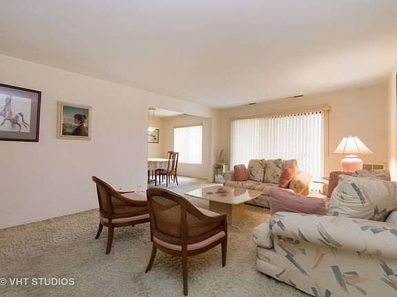 3rd image of 2150 Valencia Dr APT 209A