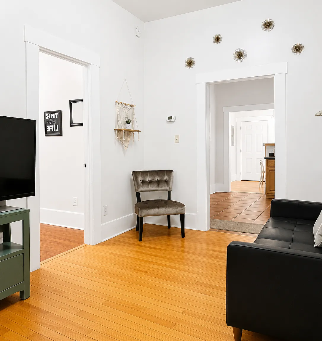 2 bed, 779 sqft, $1,750 — Photo 3