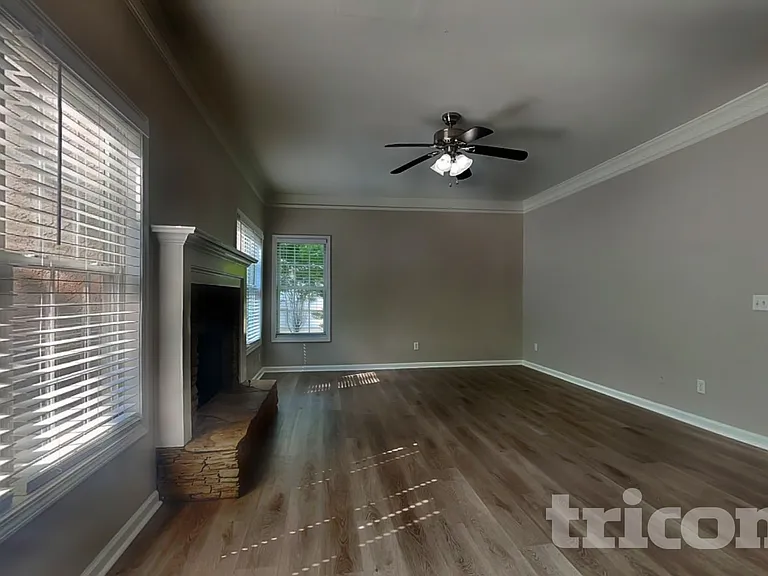 120 Canal Pl — Photo 2