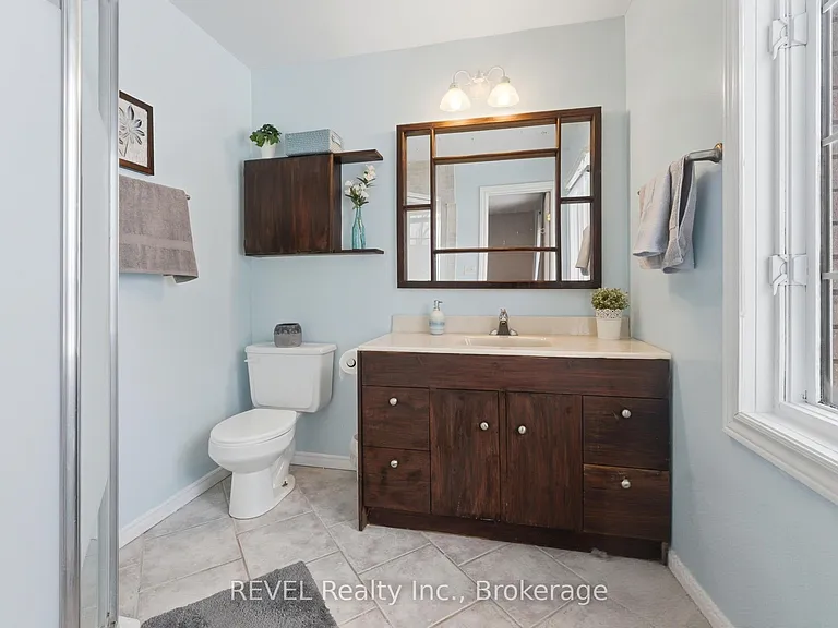 5 Barbara Ave — Photo 35