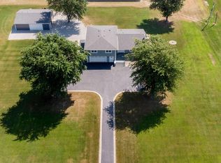 11025 State St, Winfield, IN 46307