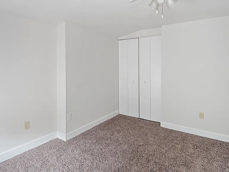 922 S 6th St #5 — Photo 13