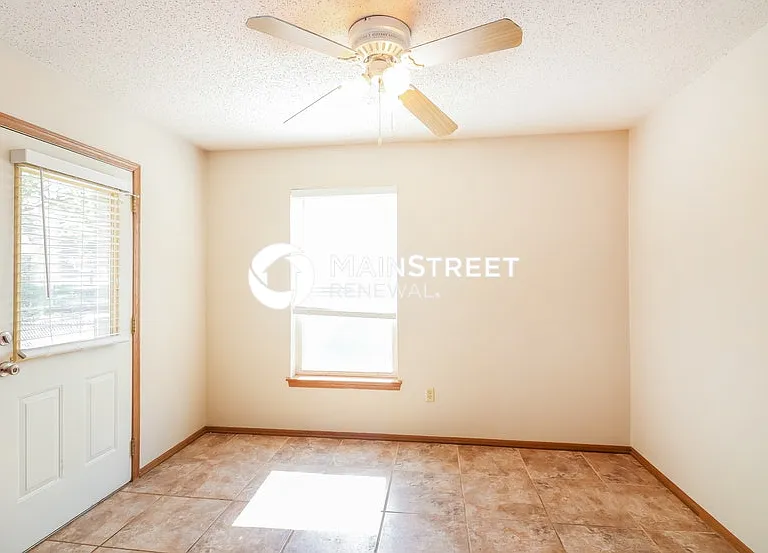 1414 Jay St — Photo 10