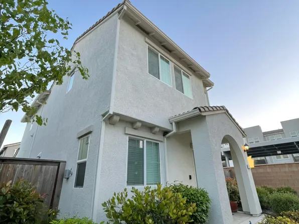 5185 Cumberland Dr, Roseville, CA 95747