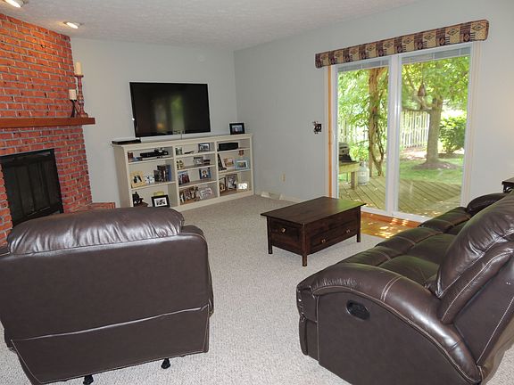 2nd image of 6714 Cliffside Dr