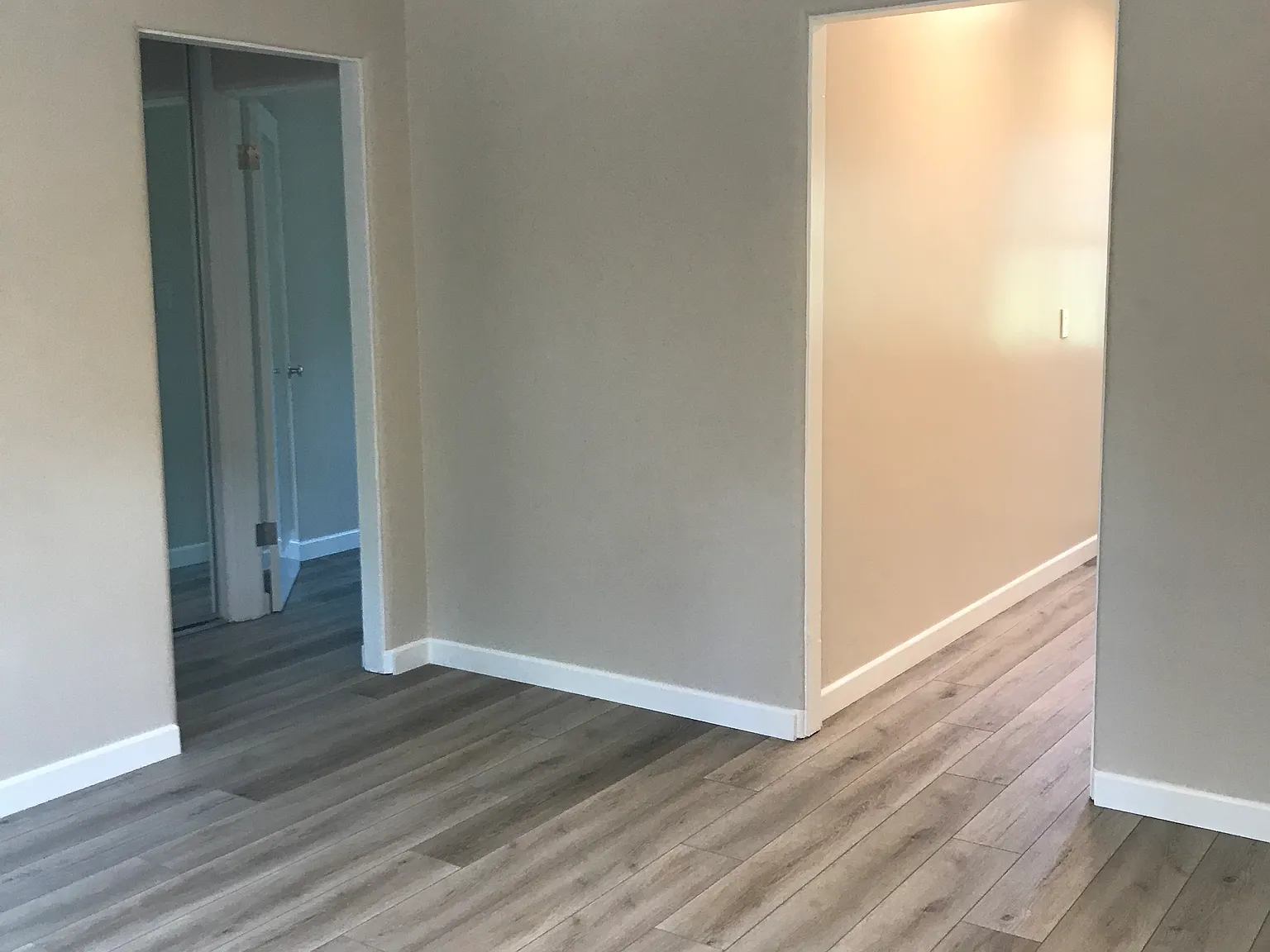 4988 Santa Cruz Ave — Photo 3