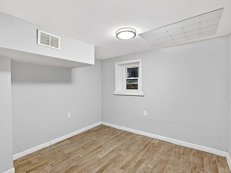 83 Williams Ave #3 — Photo 13
