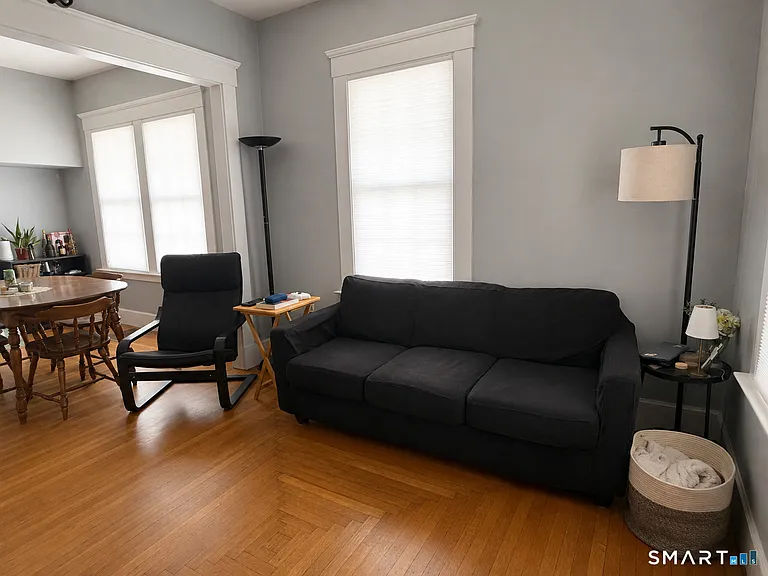 73 Hawthorne Ave — Photo 3