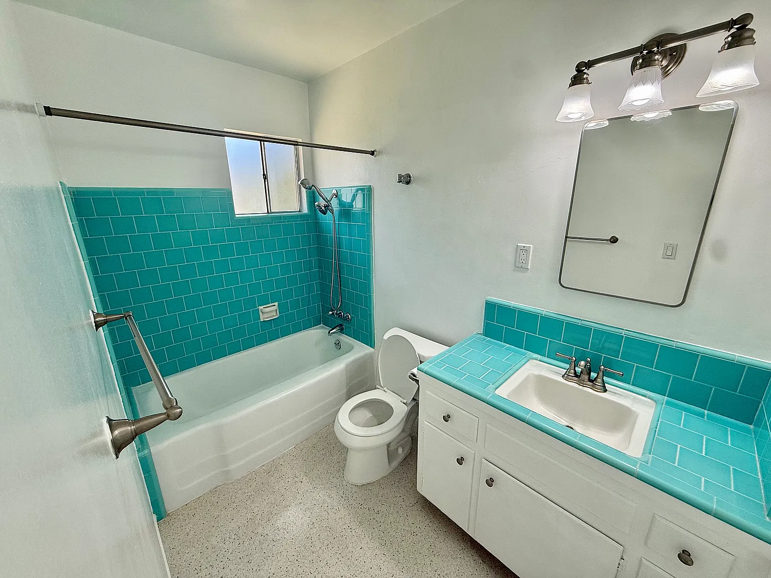412 Washington Ave — Photo 3