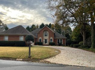 131 River Oaks Rd, Greer, SC 29650