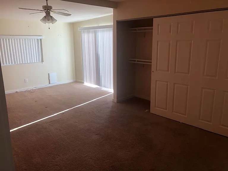 25424 S Wyoming Ave — Photo 6