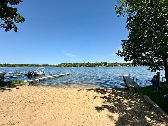 2nd image of 139 N Crooked Lake Ln