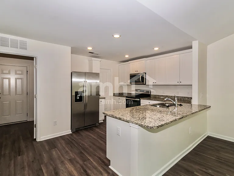 1208 Dogwood Neck Dr — Photo 4