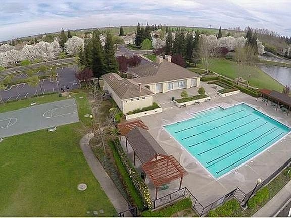 Walk to Community Clubhouse