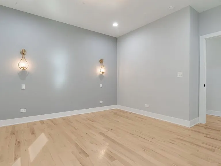 6404 S Vernon Ave #2 — Photo 16