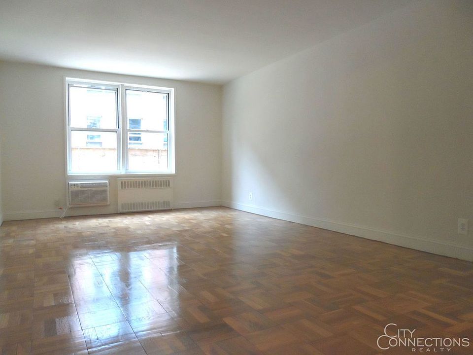 1st image of 310 W 47th St APT 2D