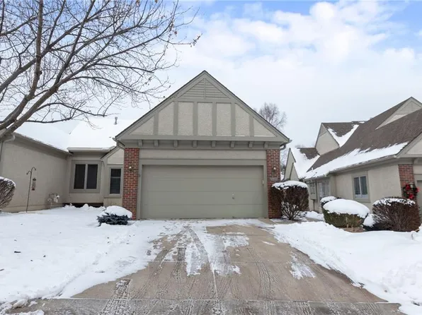14412 Marty St, Overland Park, KS 66223
