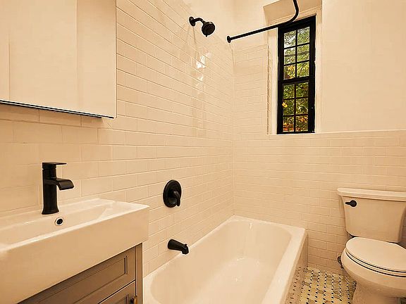 5th image of 78 8th Ave APT 1D