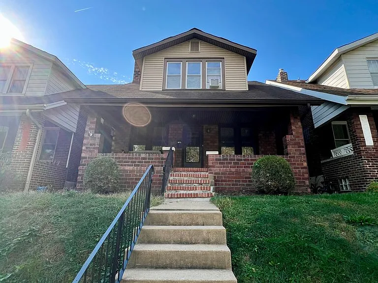 6114 Columbia Ave — Photo 2