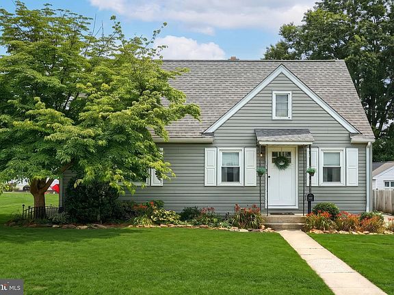 2nd image of 103 Nursery Ln