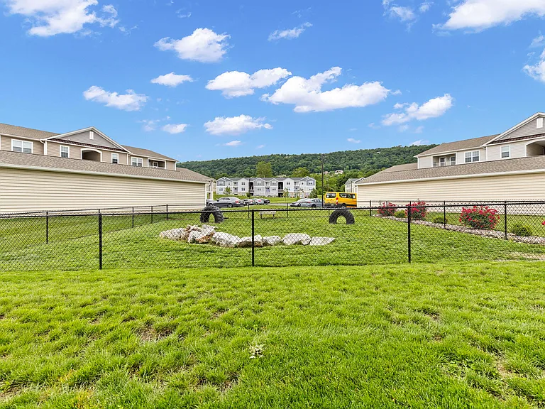 Reserve at Rock Creek — Photo 19