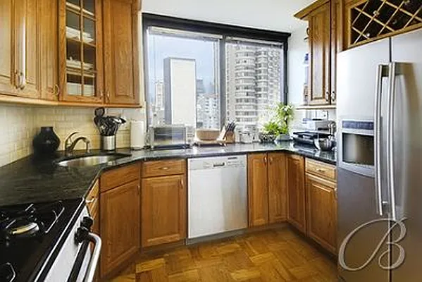 Sold by Bellmarc Realty | media 19