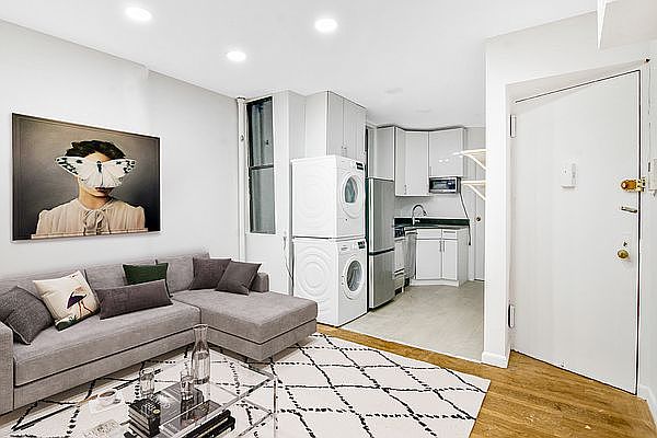 1st image of 166 E 91st St #4BB